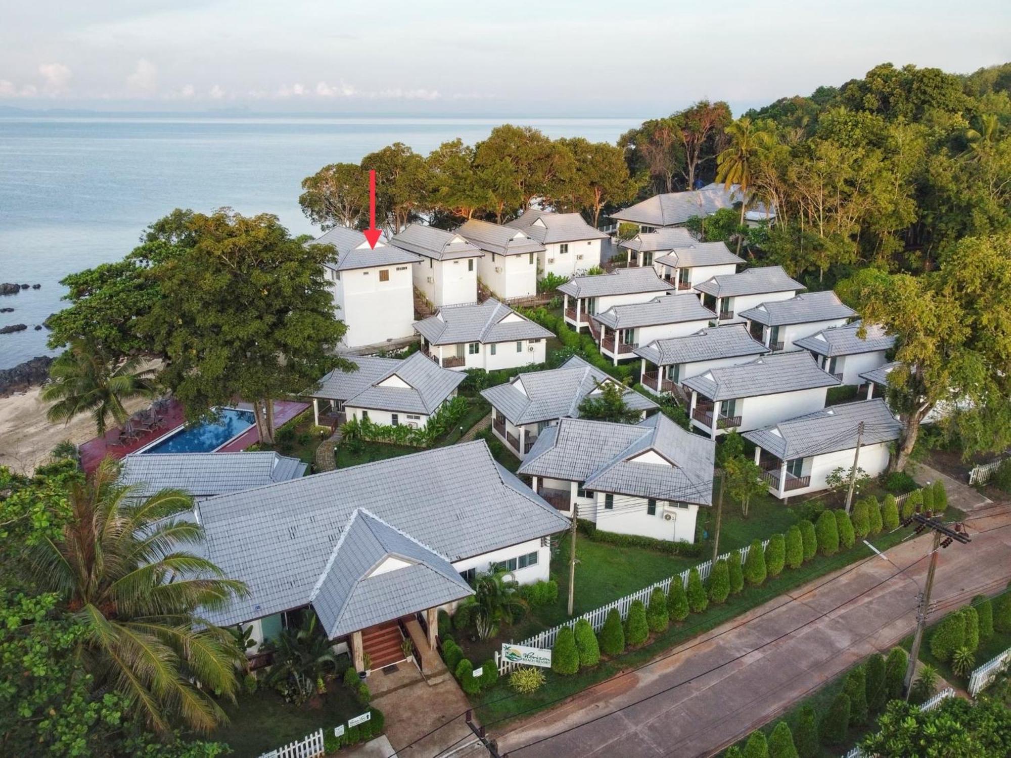 Horizon Beach Resort Koh Jum Exterior photo