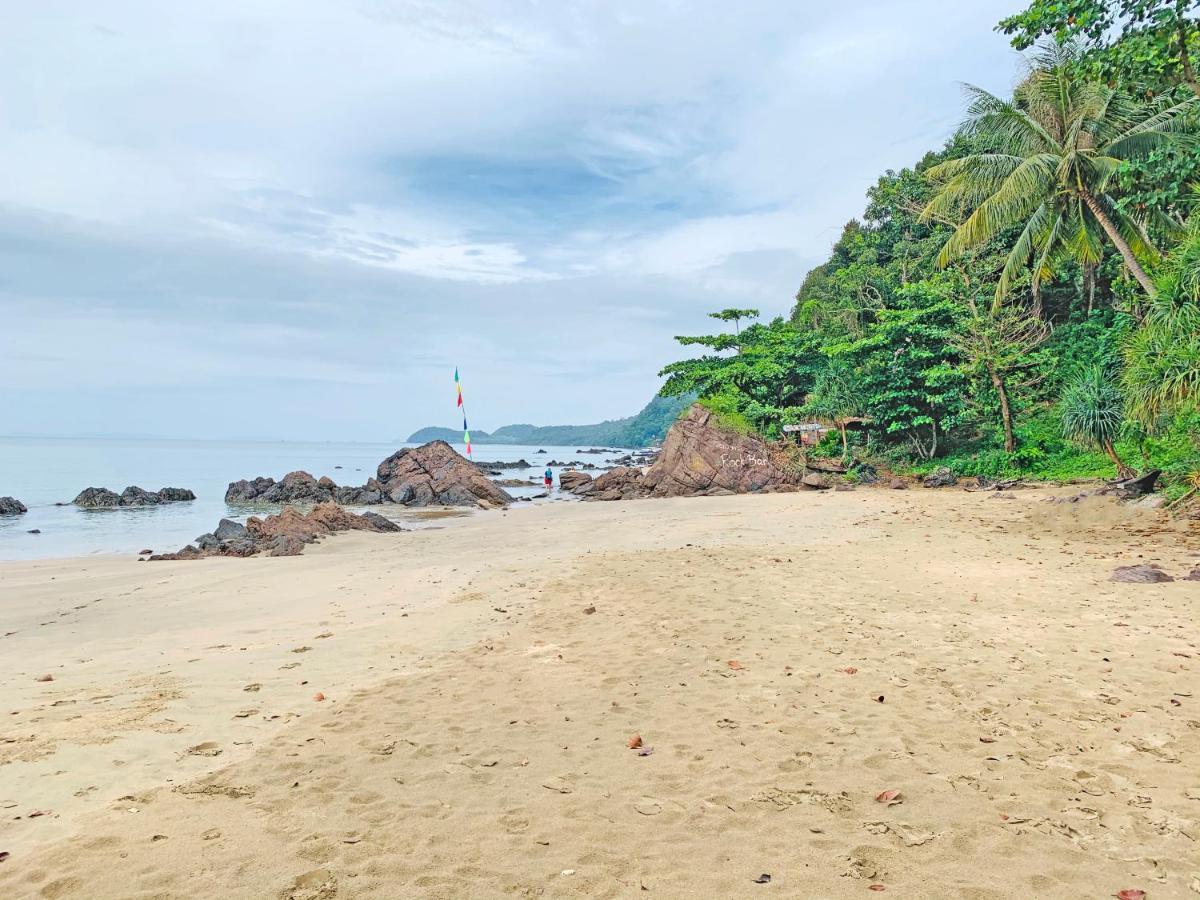 Horizon Beach Resort Koh Jum Exterior photo