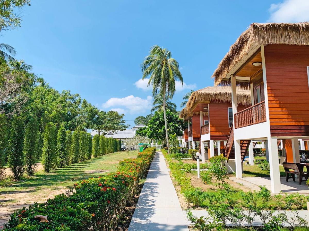 Horizon Beach Resort Koh Jum Exterior photo